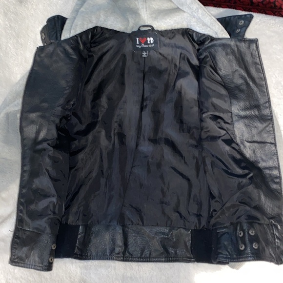 Leather jacket - Picture 6 of 7